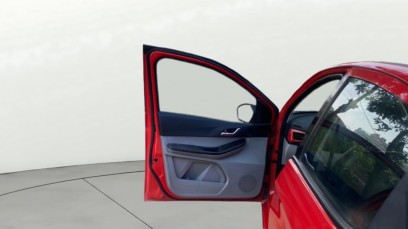 2021 Tata Tiago XZA PLUS DUAL TONE PETROL, Petrol, Automatic, 58,616 km, LHS Front Door