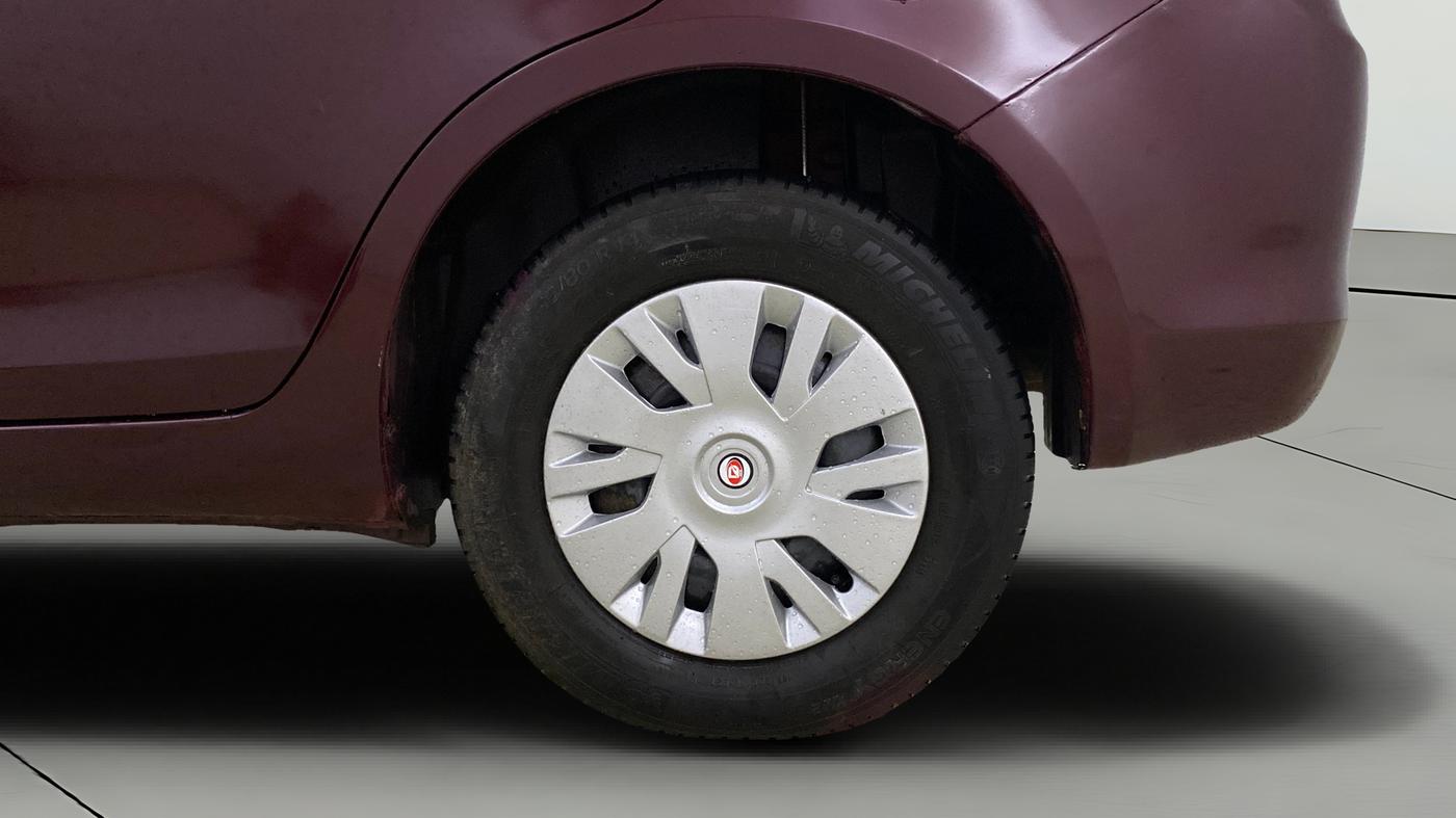 2017 Maruti Swift Dzire VXI, Petrol, Manual, 46,208 km, Left Rear Wheel
