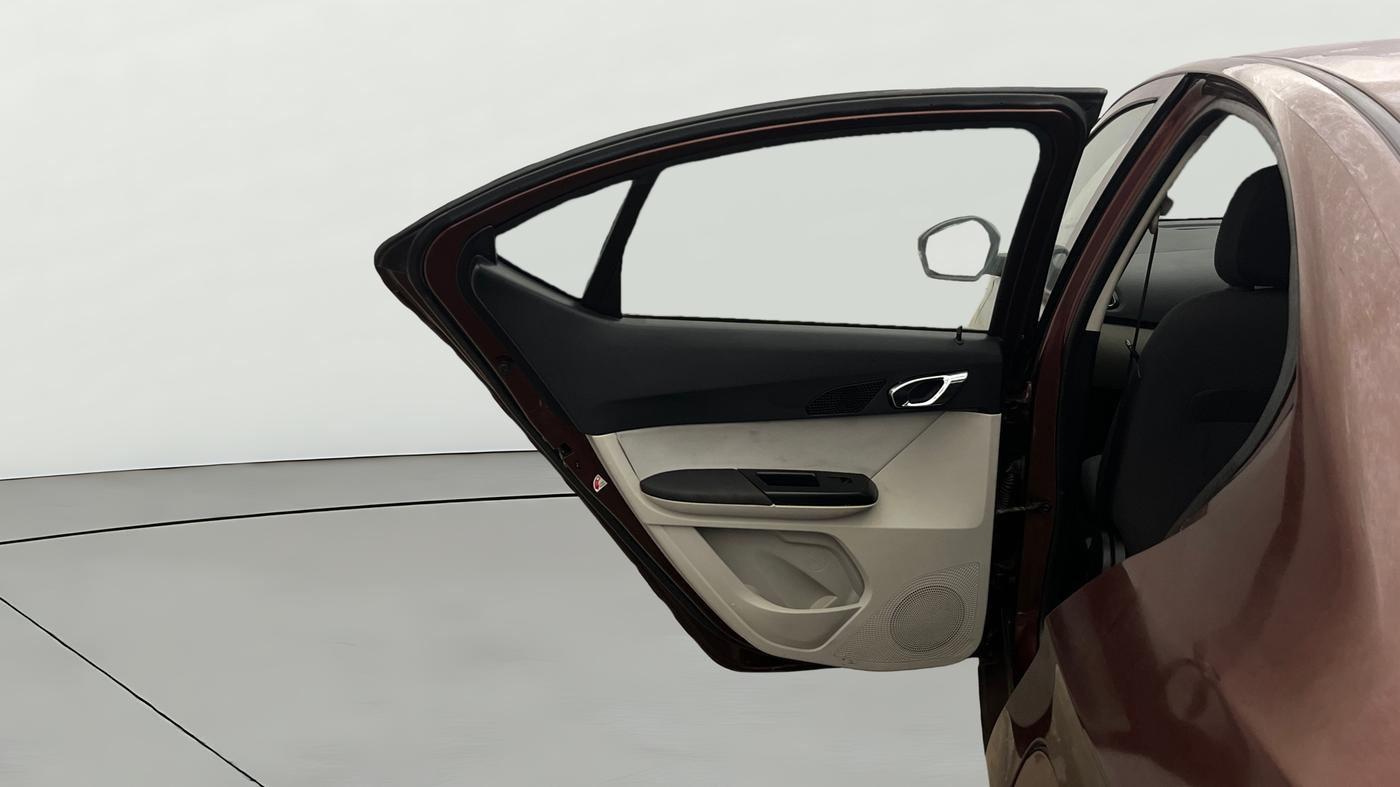 2022 Tata TIGOR XZ PLUS CNG, CNG, Manual, 29,057 km, LHS Rear Door