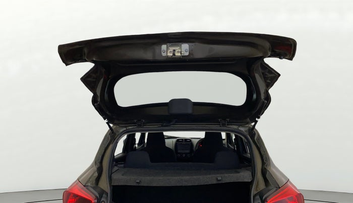 2017 Renault Kwid RXT 1.0 AMT (O), Petrol, Automatic, 59,126 km, Boot Door Open