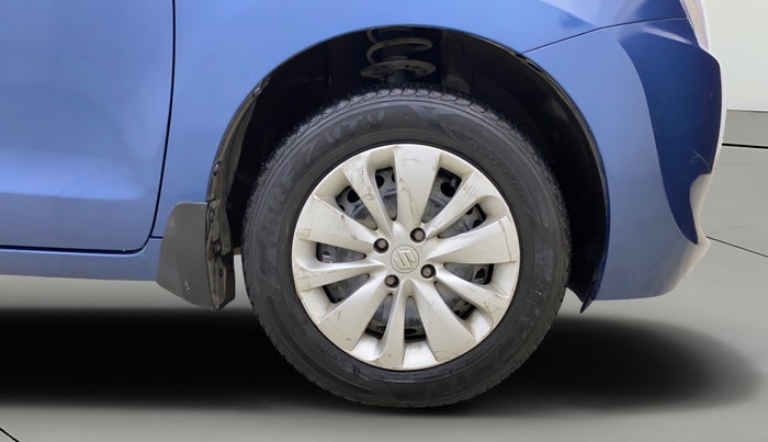 2016 Maruti Baleno DELTA PETROL 1.2, Petrol, Manual, 33,718 km, Right Front Wheel