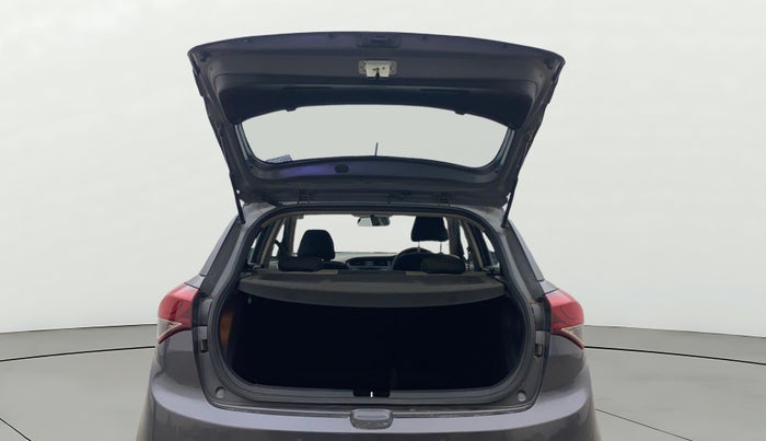 2015 Hyundai Elite i20 ASTA 1.2, Petrol, Manual, 1,09,732 km, Boot Door Open