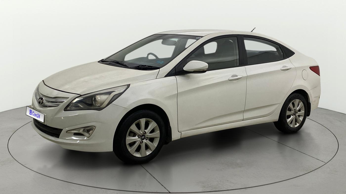 2015 Hyundai Verna FLUIDIC 4S 1.6 VTVT S(O), CNG, Manual, 46,565 km, Left Front Diagonal