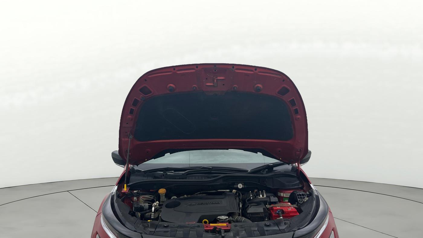 2021 Tata ALTROZ XZ DIESEL, Diesel, Manual, 1,16,263 km, Open Bonet