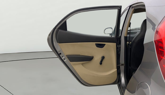 2012 Hyundai Eon MAGNA +, Petrol, Manual, 1,10,019 km, LHS Rear Door