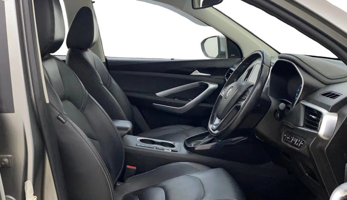 2019 MG HECTOR SHARP 1.5 DCT PETROL, Petrol, Automatic, 95,109 km, Right Side Front Door Cabin