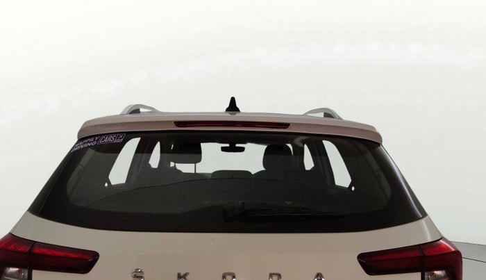 2022 Skoda KUSHAQ STYLE 1.0L TSI AT (6 AIRBAGS), Petrol, Automatic, 39,070 km, Rear Windshield