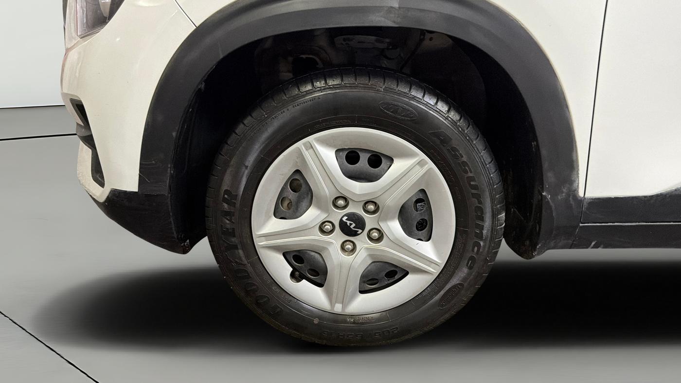 2022 KIA SELTOS HTE 1.5 PETROL, Petrol, Manual, 50,329 km, Left Front Wheel