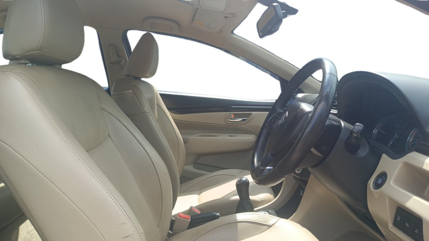 2017 Maruti Ciaz ZDI+ SHVS, Diesel, Manual, 65,662 km, Right Side Front Door Cabin