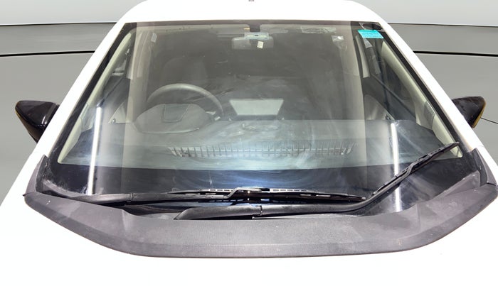 2022 Tata ALTROZ XE PETROL, Petrol, Manual, 52,894 km, Front Windshield