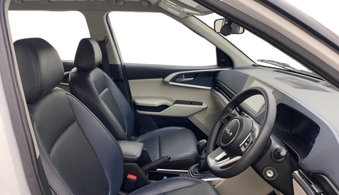 2023 KIA CARENS  PREMIUM 1.5 TURBO PETROL IMT 7 STR, Petrol, Manual, 28,543 km, Right Side Front Door Cabin