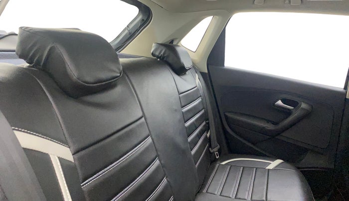 2014 Volkswagen Polo COMFORTLINE 1.5L, Diesel, Manual, 49,147 km, Right Side Rear Door Cabin