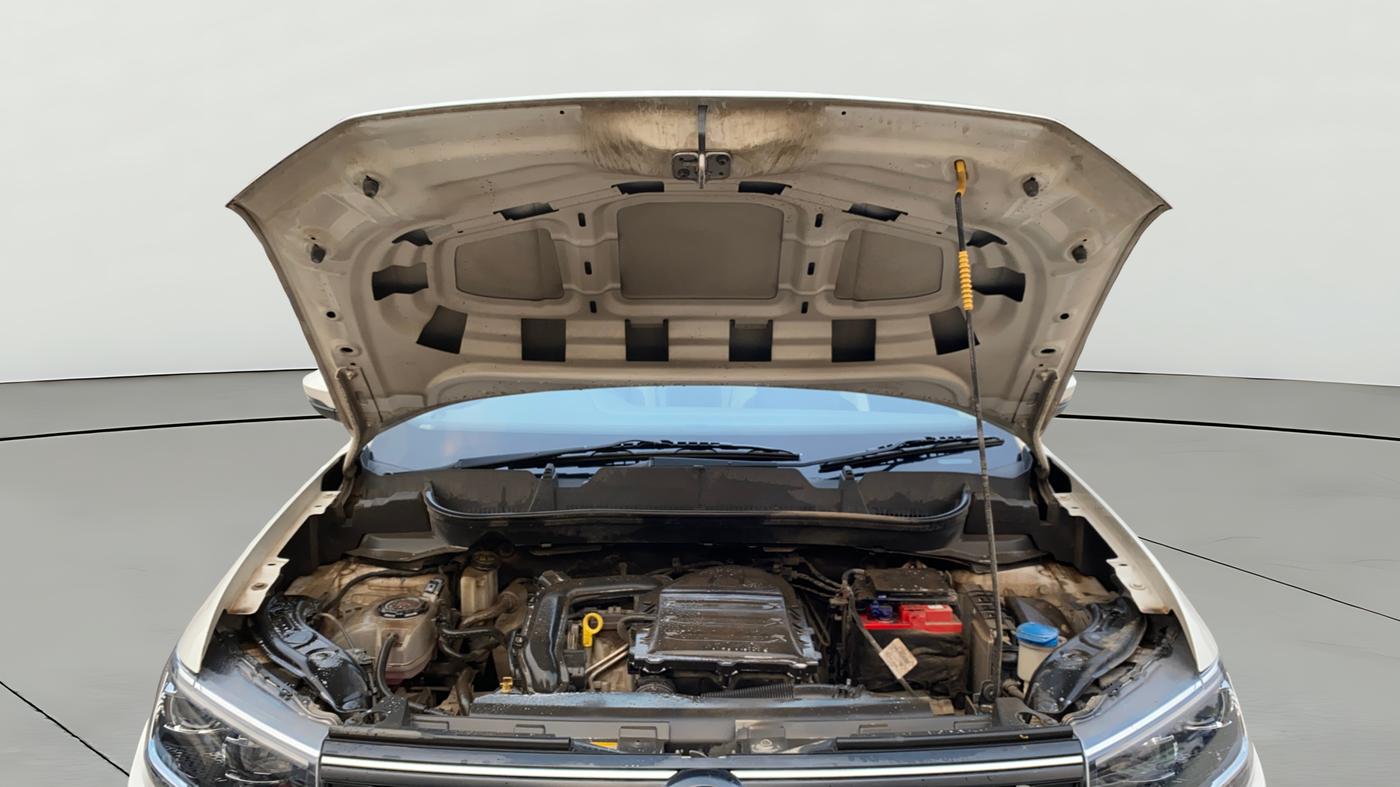 2021 Volkswagen TAIGUN TOPLINE 1.0 TSI AT, Petrol, Automatic, 53,910 km, Open Bonet