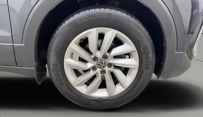 2021 Volkswagen TAIGUN HIGHLINE 1.0 TSI MT, Petrol, Manual, 39,044 km, Right Front Wheel