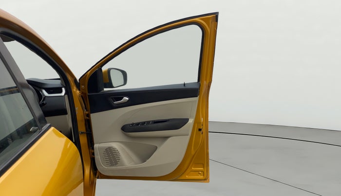 2020 Renault TRIBER RXZ AMT, Petrol, Automatic, 58,053 km, RHS Front Door