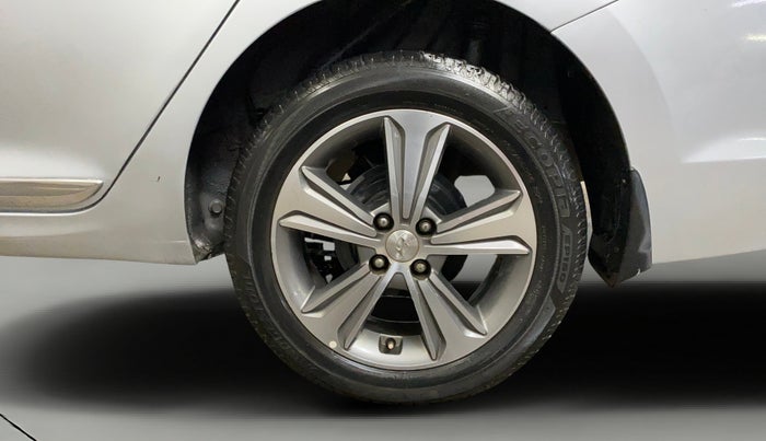 2019 Hyundai Verna 1.6 VTVT SX, Petrol, Manual, 16,557 km, Right Rear Wheel