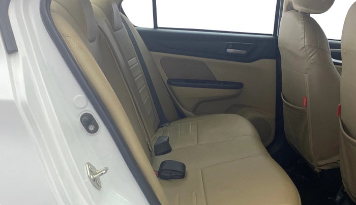 2022 Honda Amaze 1.2L I-VTEC VX, Petrol, Manual, 13,455 km, Right Side Rear Door Cabin