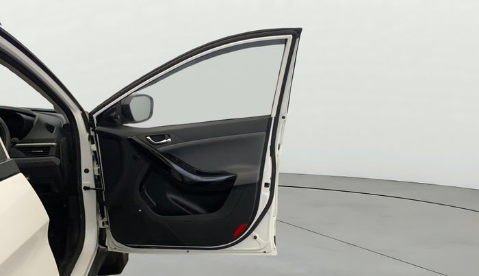 2025 Tata NEXON FEARLESS + SUNROOF DCA DUAL TONE 1.2 PETROL, CNG, Automatic, 9,111 km, RHS Front Door