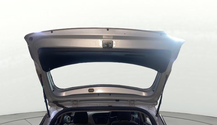 2019 Hyundai Elite i20 SPORTZ PLUS 1.2, Petrol, Manual, 39,806 km, Boot Door Open