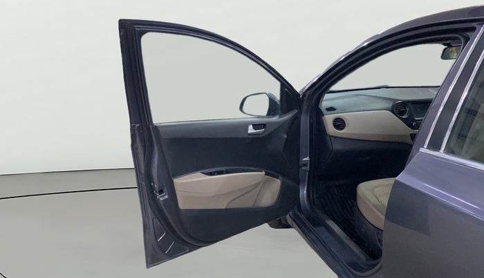 2019 Hyundai Xcent SX 1.2, Petrol, Manual, 70,054 km, LHS Front Door