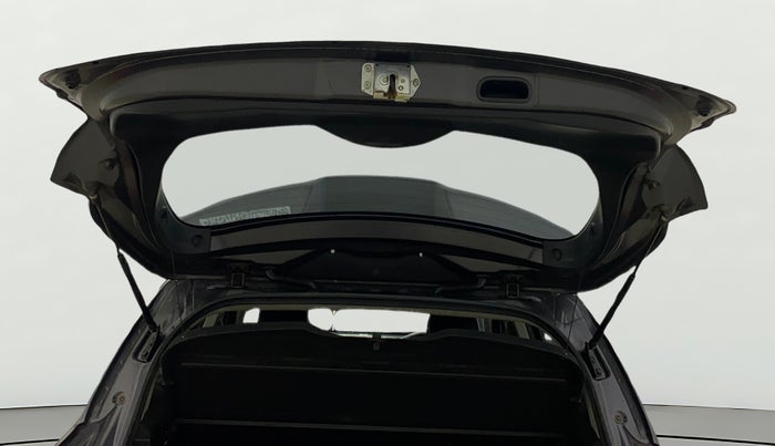 2017 Maruti S Cross ZETA 1.3, Diesel, Manual, 68,717 km, Boot Door Open