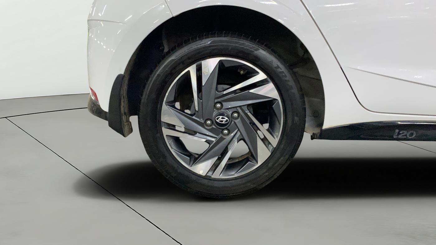 2023 Hyundai NEW I20 ASTA (O) 1.2 AT, Petrol, Automatic, 55,036 km, Right Rear Wheel