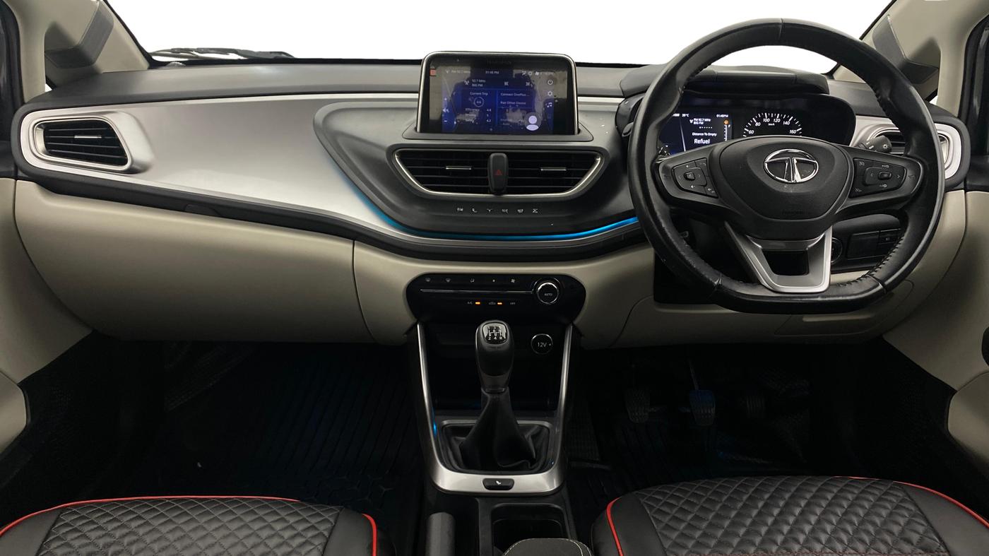 2021 Tata ALTROZ XZ PETROL, Petrol, Manual, 20,070 km, Dashboard