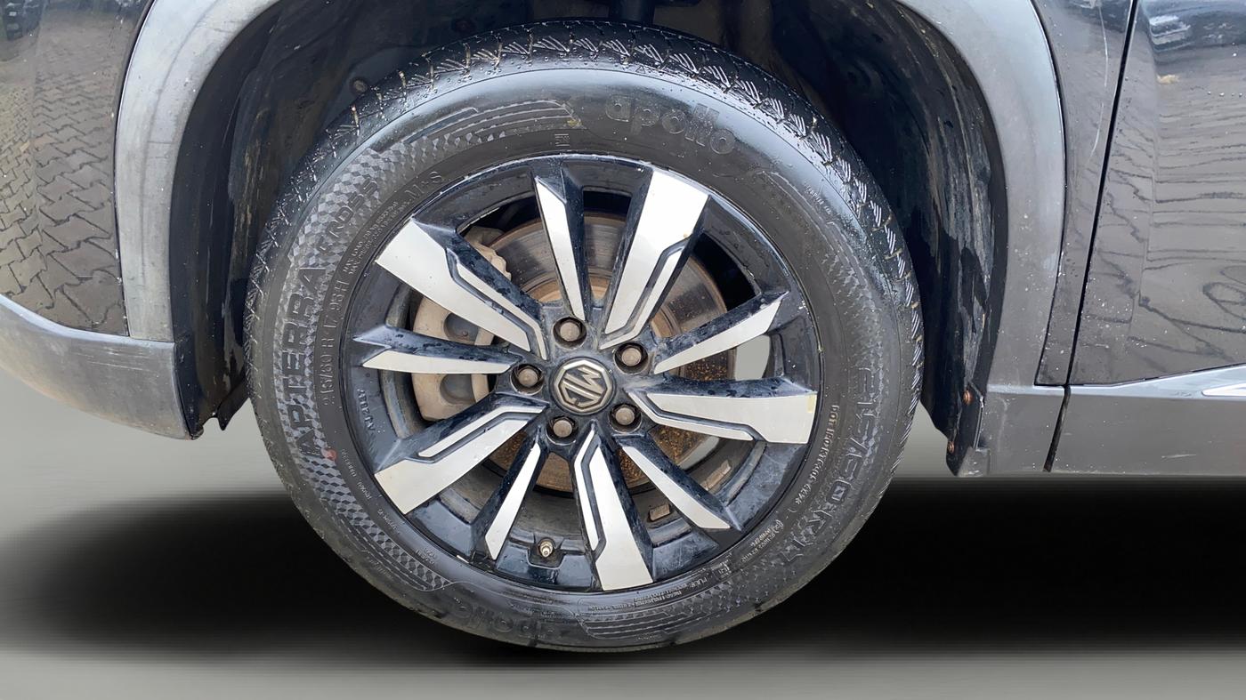 2020 MG HECTOR SHARP HYBRID 1.5 PETROL, Petrol, Manual, 81,698 km, Left Front Wheel