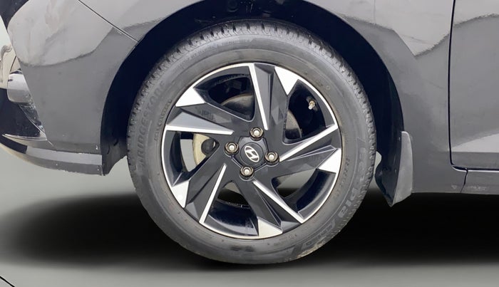2021 Hyundai Verna SX (O)1.5 VTVT, Petrol, Manual, 18,329 km, Left Front Wheel