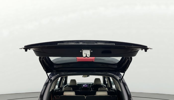 2022 KIA CARENS LUXURY PLUS 1.4 PETROL DCT 7 STR, Petrol, Automatic, 23,657 km, Boot Door Open