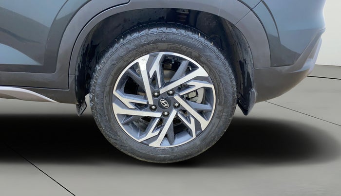 2024 Hyundai Creta SX (O) 1.5 DIESEL AT, Diesel, Automatic, 24,800 km, Left Rear Wheel