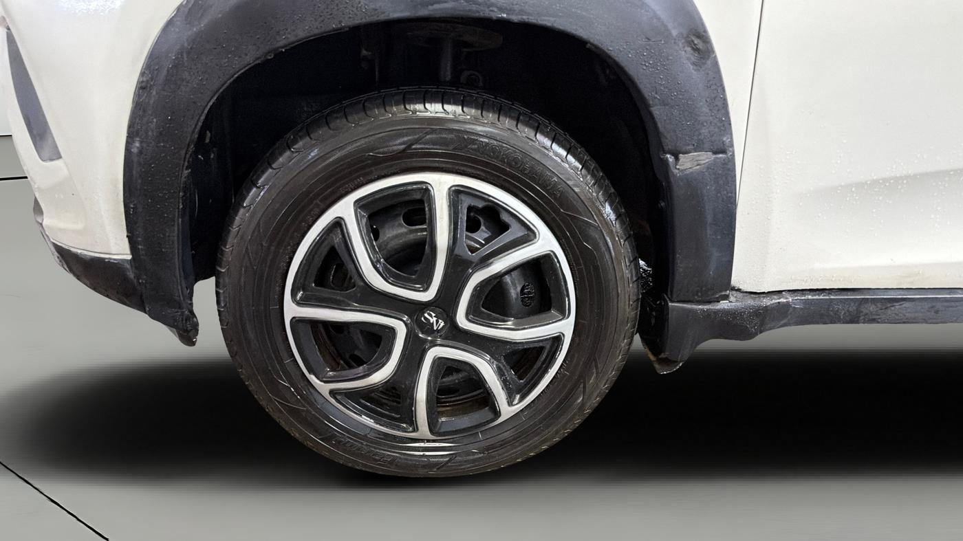 2019 Mahindra KUV 100 NXT K4+ P 6 STR, Petrol, Manual, 47,786 km, Left Front Wheel