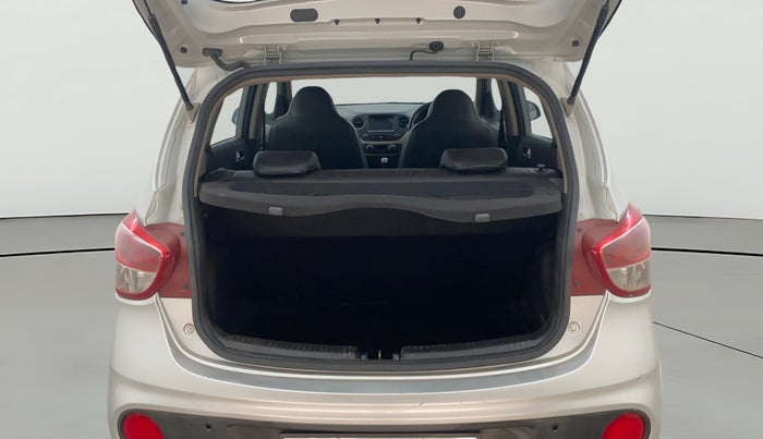 2017 Hyundai Grand i10 ASTA 1.2 KAPPA VTVT, Petrol, Manual, 31,302 km, Boot Open Zoomed View