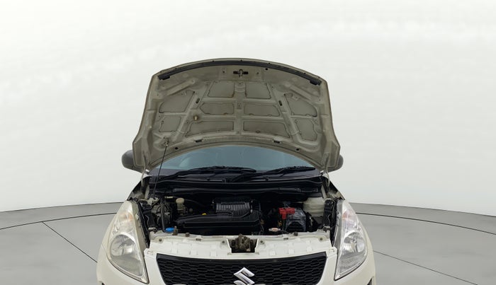 2016 Maruti Swift LXI (O), Petrol, Manual, 1,17,732 km, Open Bonet