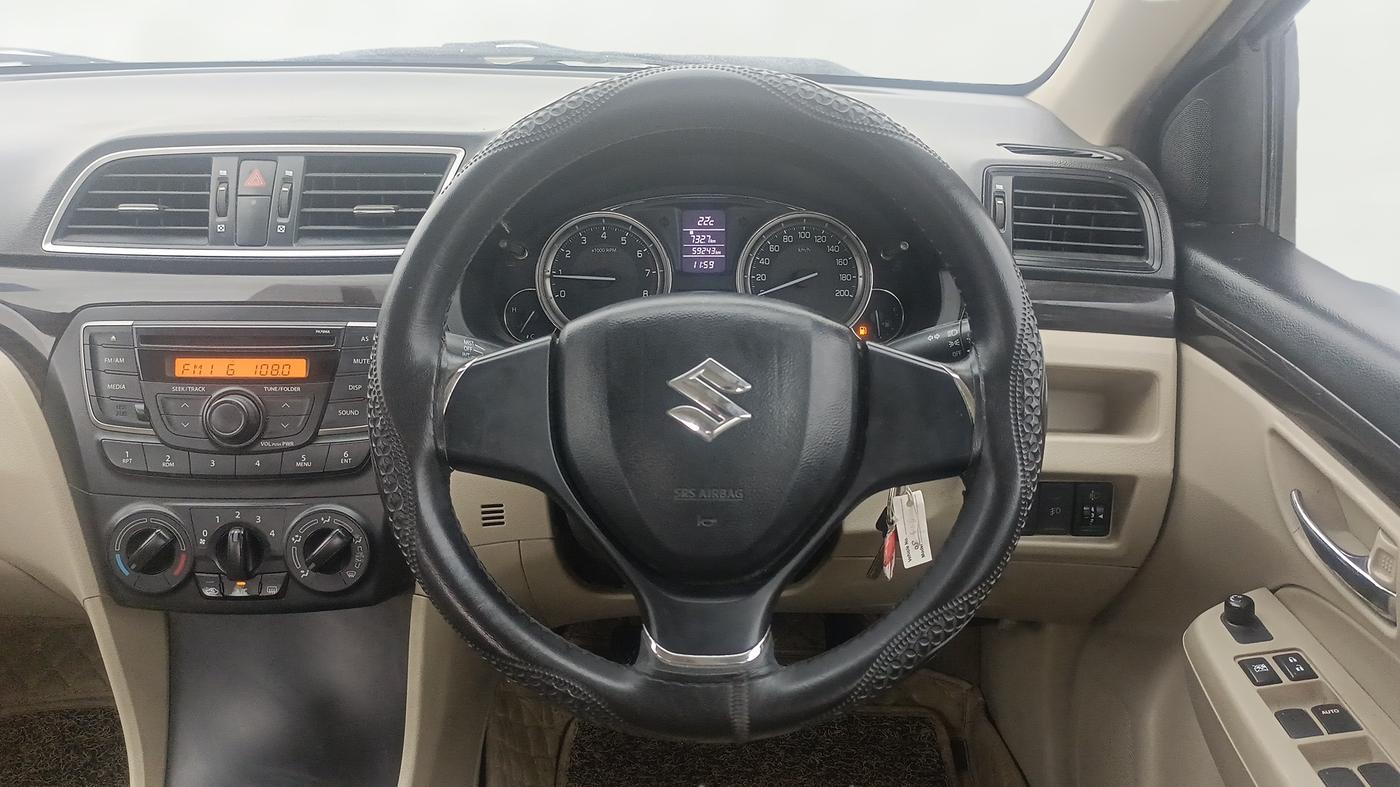 2016 Maruti Ciaz VXI, Petrol, Manual, 400 km, Steering Wheel Close Up