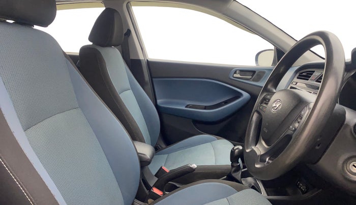 2017 Hyundai i20 Active 1.2 S, Petrol, Manual, 1,03,949 km, Right Side Front Door Cabin