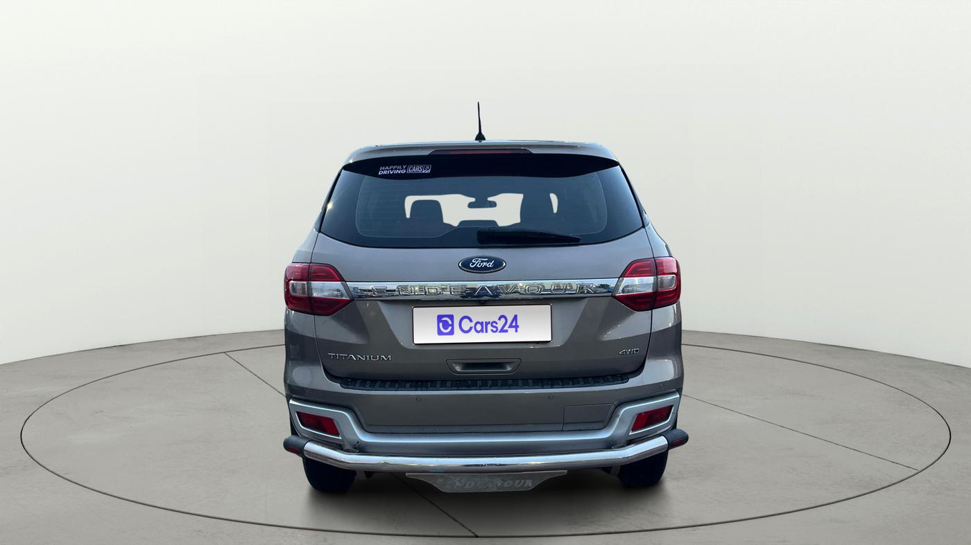 2020 Ford Endeavour TITANIUM PLUS 2.0 4X4 AT SUNROOF, Diesel, Automatic, 1,43,292 km, Back/Rear