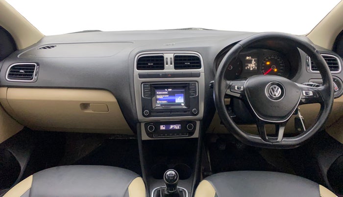 2016 Volkswagen Polo HIGHLINE1.2L, Petrol, Manual, 91,915 km, Dashboard