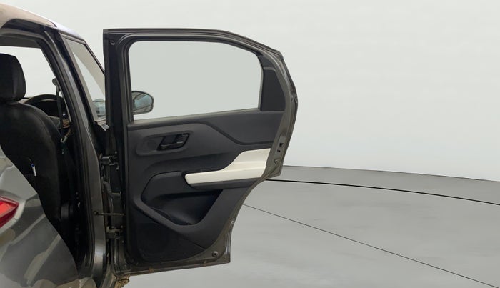 2022 Tata PUNCH ACCOMPLISHED MT, Petrol, Manual, 32,151 km, RHS Rear Door