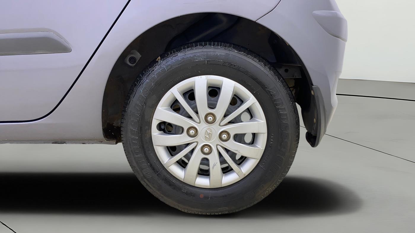 2014 Hyundai i10 SPORTZ 1.1, Petrol, Manual, 60,080 km, Left Rear Wheel