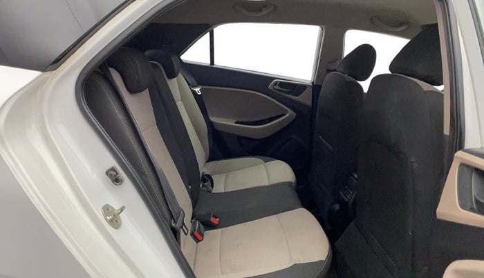 2017 Hyundai Elite i20 ASTA 1.2 (O), Petrol, Manual, 52,163 km, Right Side Rear Door Cabin