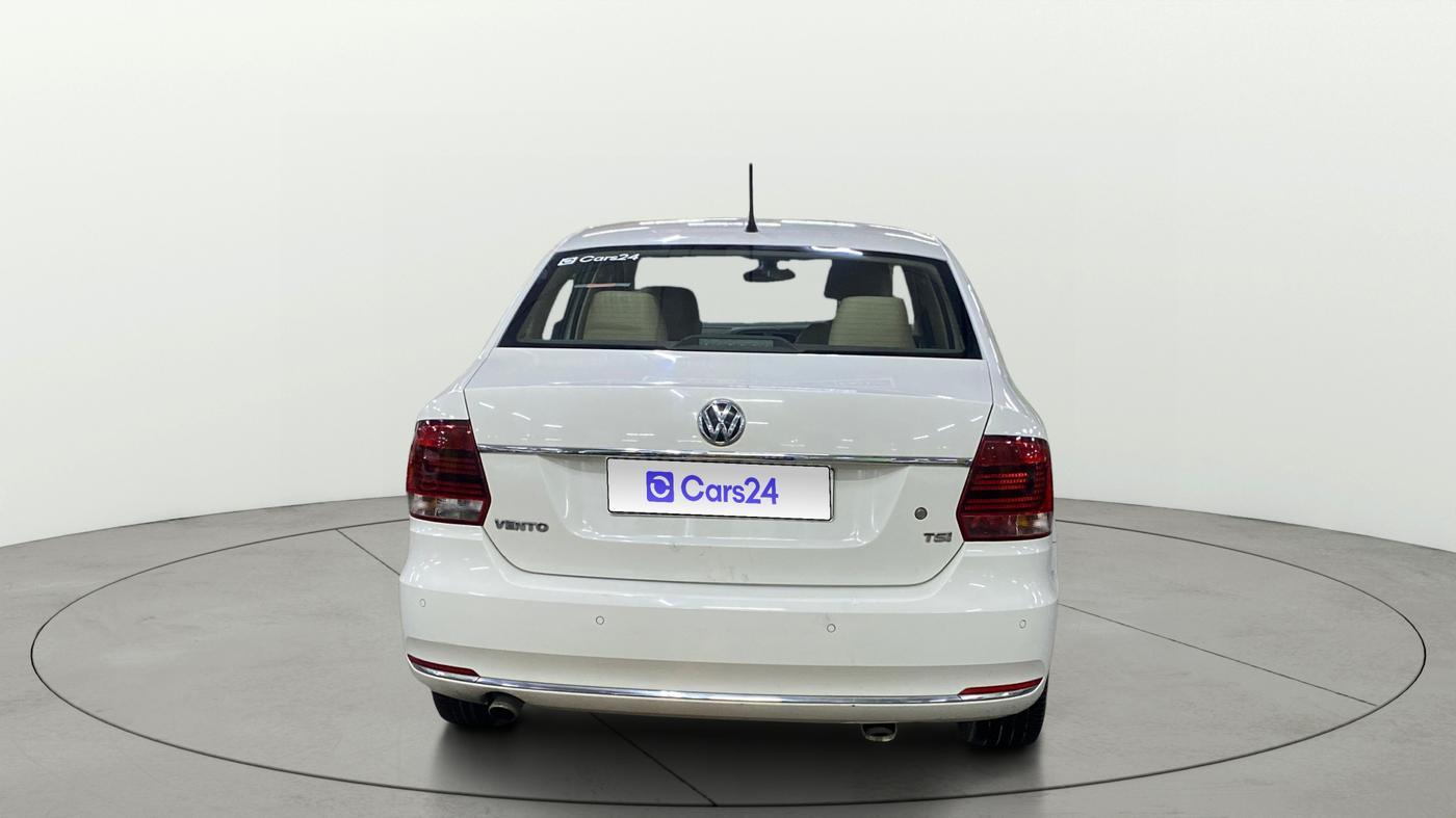 2017 Volkswagen Vento HIGHLINE PETROL AT, Petrol, Automatic, 44,630 km, Back/Rear