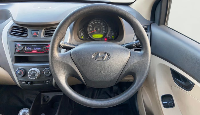 2018 Hyundai Eon ERA +, Petrol, Manual, 33,667 km, Steering Wheel Close Up