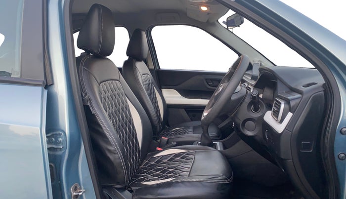 2022 Tata PUNCH ACCOMPLISHED MT, Petrol, Manual, 49,843 km, Right Side Front Door Cabin