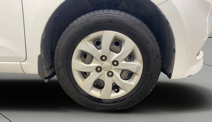 2018 Hyundai Elite i20 MAGNA EXECUTIVE 1.2, Petrol, Manual, 67,356 km, Right Front Wheel