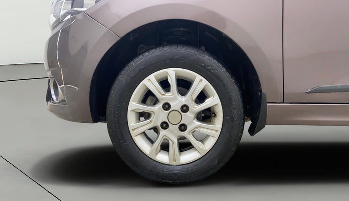 2017 Tata Tiago XZ PETROL, Petrol, Manual, 27,861 km, Left Front Wheel