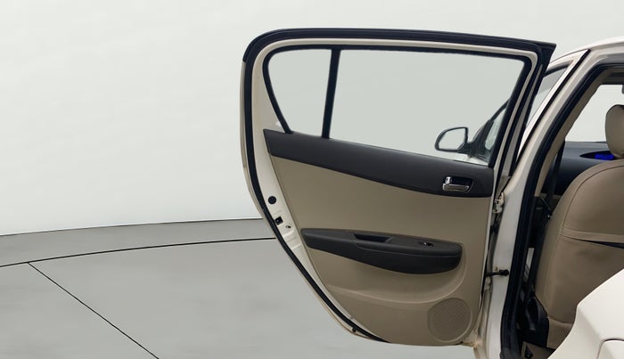 2013 Hyundai i20 ASTA 1.4 CRDI, Diesel, Manual, 1,41,813 km, LHS Rear Door