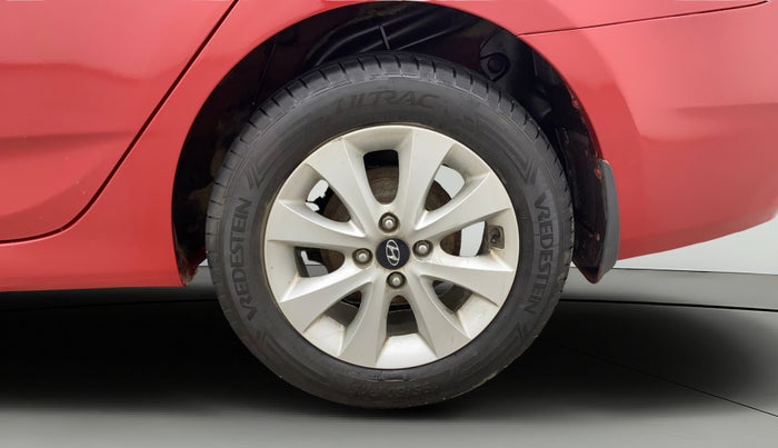 2015 Hyundai Verna FLUIDIC 4S 1.6 VTVT S, Petrol, Manual, 38,304 km, Left Rear Wheel