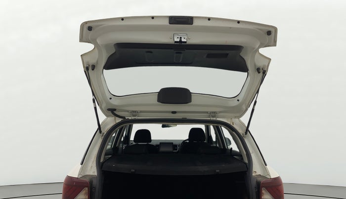 2022 Hyundai VENUE SX 1.0 TURBO, Petrol, Manual, 18,765 km, Boot Door Open