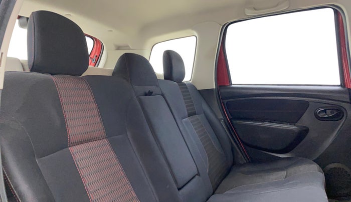 2018 Renault Duster RXS CVT, Petrol, Automatic, 1,43,526 km, Right Side Rear Door Cabin